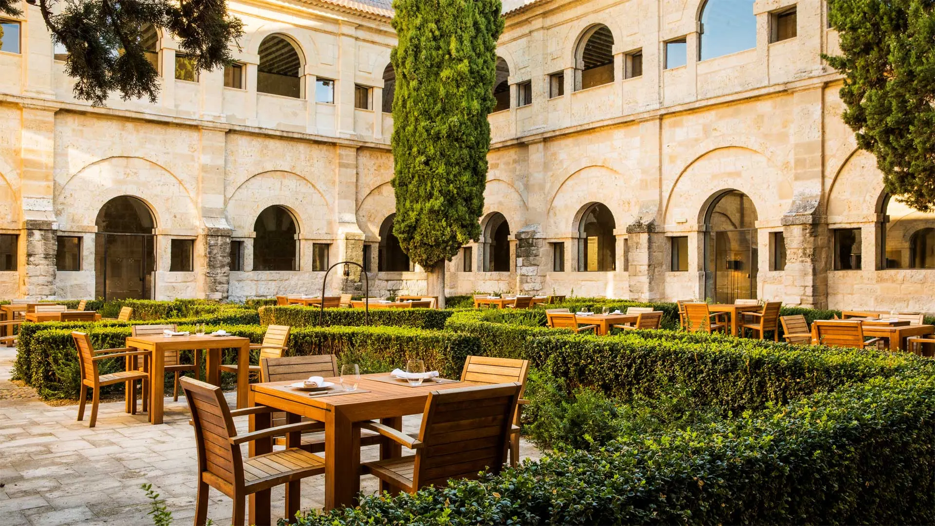 Hotel review Restaurants & Bars' - Abadia Retuerta LeDomaine - 2
