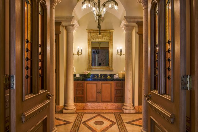 Verified hotel review - The Villa Casa Casuarina - 34