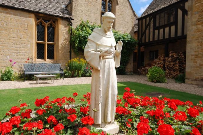 Abbots Grange Manor House - 55