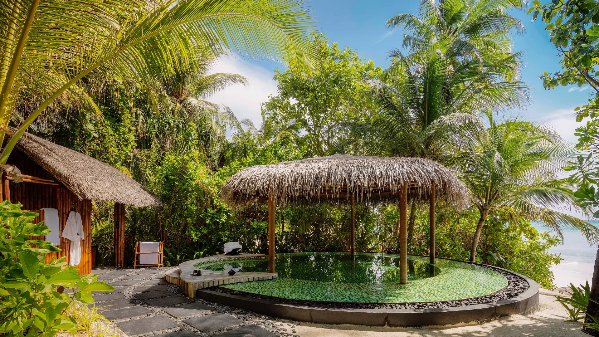 Hotel review Service & Facilities' - One&Only Reethi Rah - 5