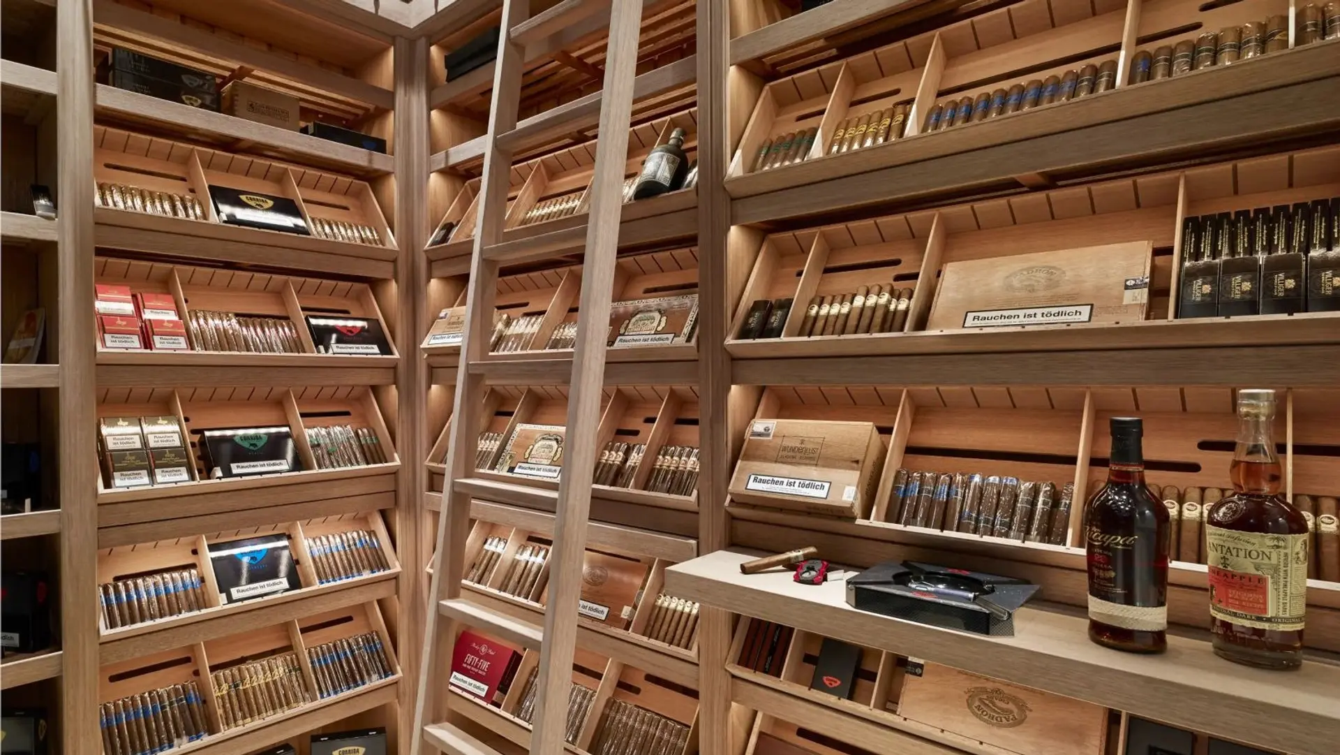 Hotel review Restaurants & Bars' - The Ritz-Carlton, Berlin - 8