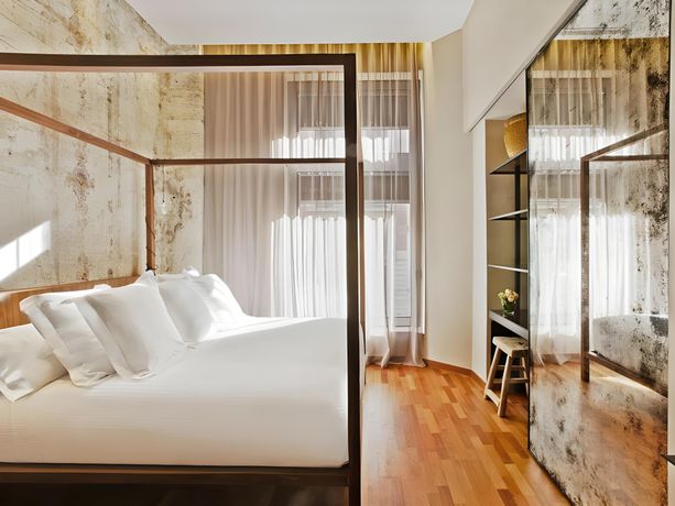 Verified hotel review - Claris Hotel GL - 35