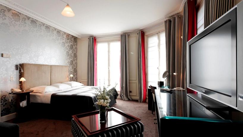 Verified hotel review - La Tremoille Paris - 19