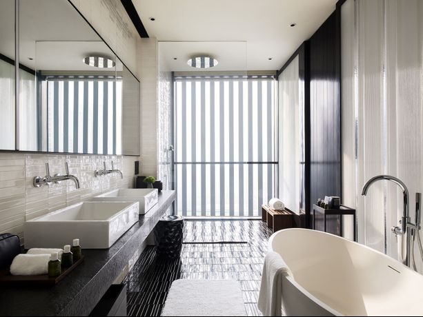 Verified hotel review - The Middle House - 4