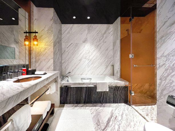 Verified hotel review - Four Seasons Hotel Pudong - 30