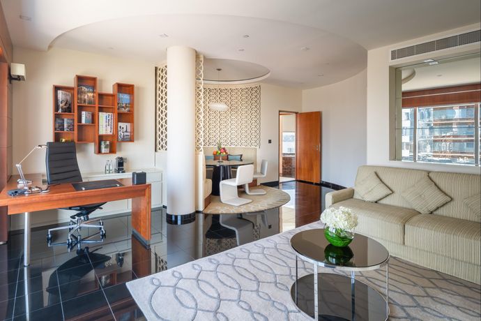 Jumeirah Emirates Towers - 41