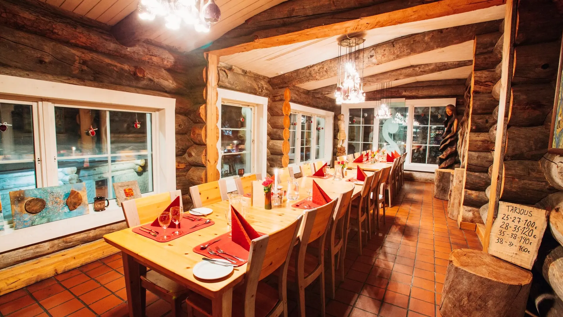 Hotel review Restaurants & Bars' - Kakslauttanen Arctic Resort - Igloos and Chalets - 1