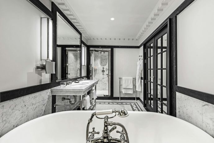 Verified hotel review - Hôtel de Berri Champs-Élysées, a Luxury Collection Hotel - 11