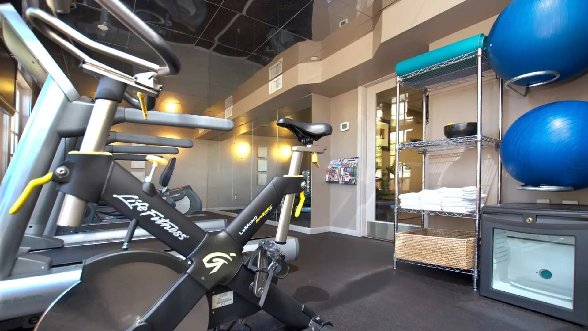 Review of XV Beacon Hotel - 3