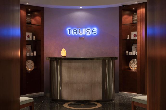 Jumeirah Emirates Towers - 3