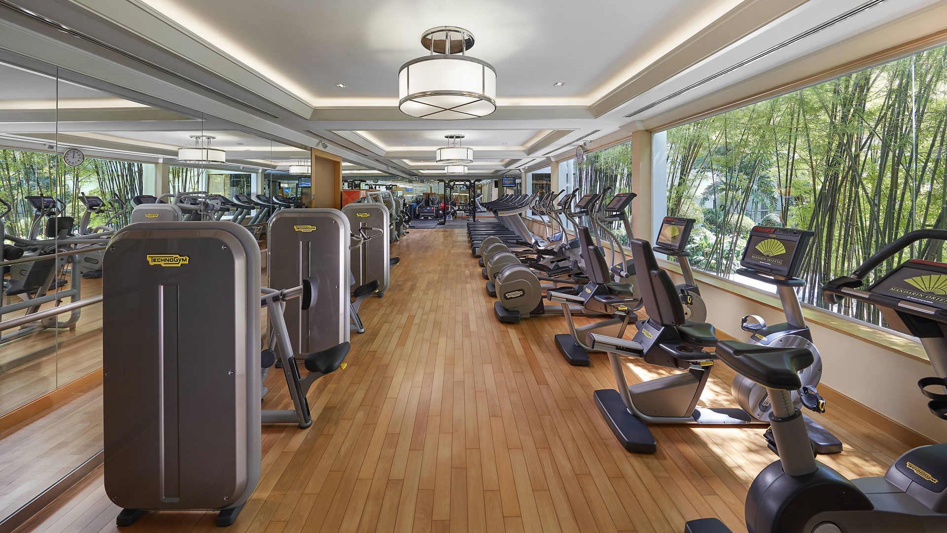 Hotel review Service & Facilities' - Mandarin Oriental Bangkok - 2