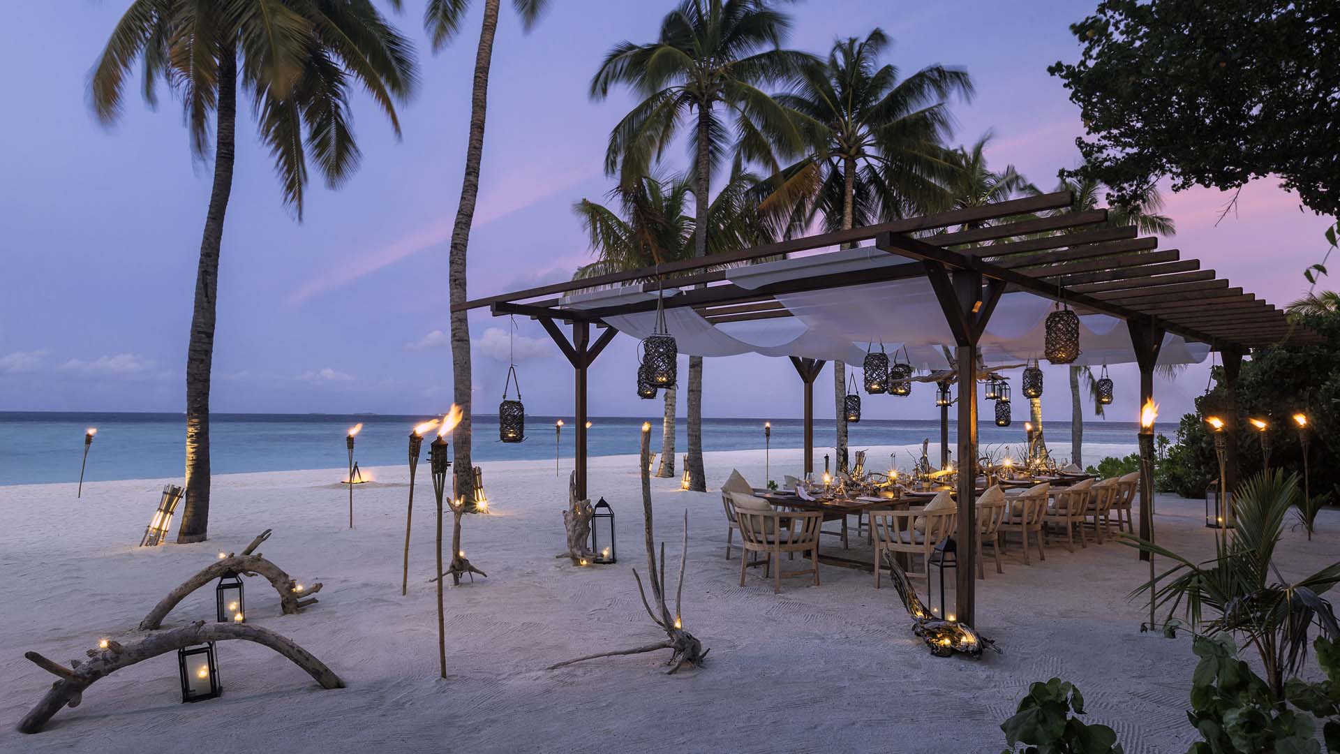 Hotel review Service & Facilities' - Hurawalhi Island Resort - 0