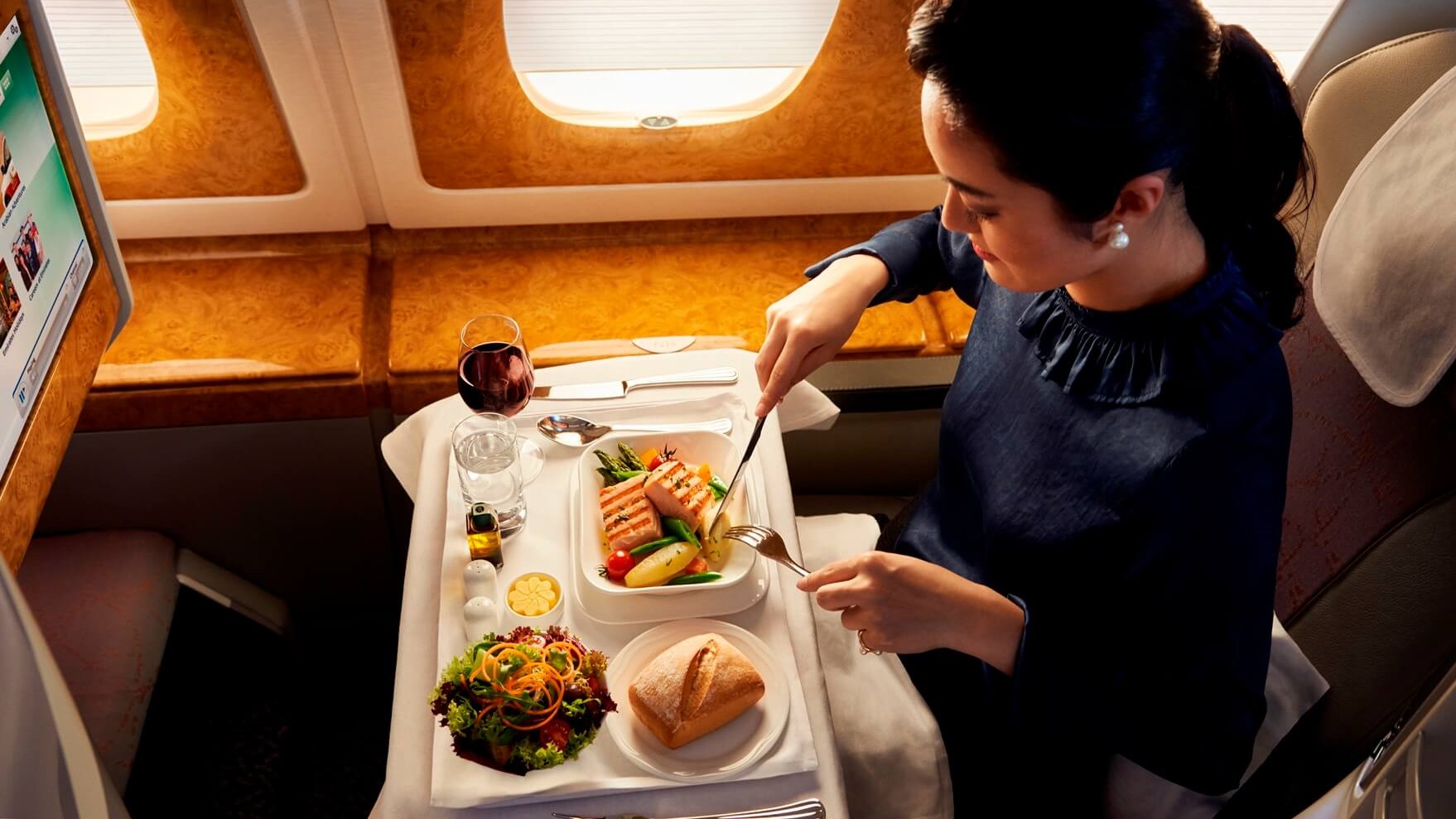 Airline review Short- & Medium-haul - Emirates - 2