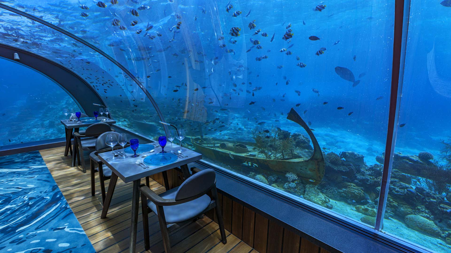 Hotel review What We Love' - Hurawalhi Island Resort - 0