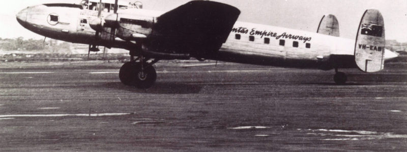 The history of flights from the UK to Australia image