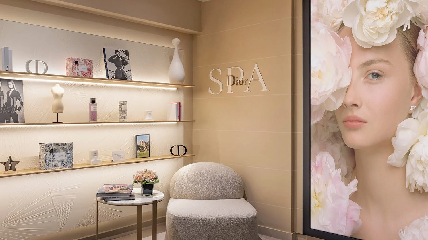 Hotel review What We Love' - Hôtel Plaza Athénée Paris - 2