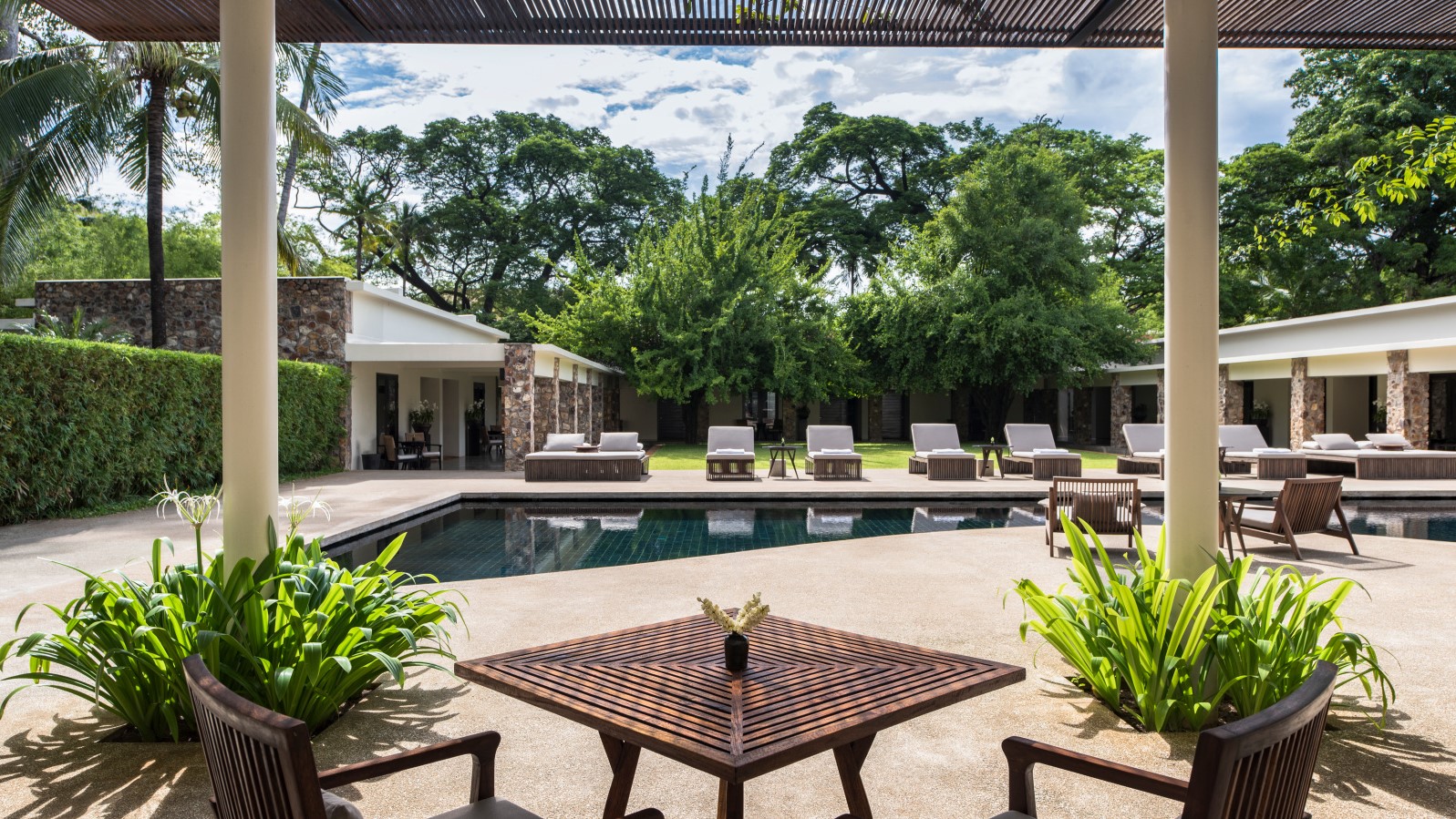 Hotel review Service & Facilities' - Amansara - 1