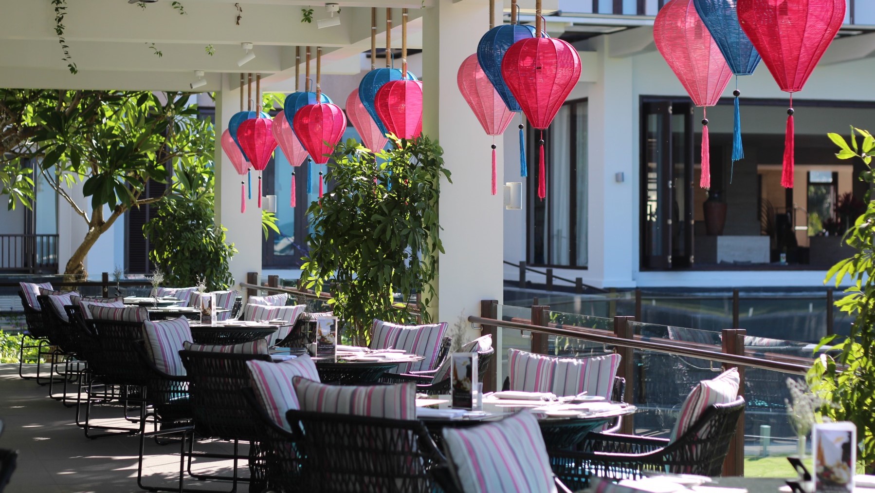 Hotel review Restaurants & Bars' - Pullman Danang Beach Resort - 0