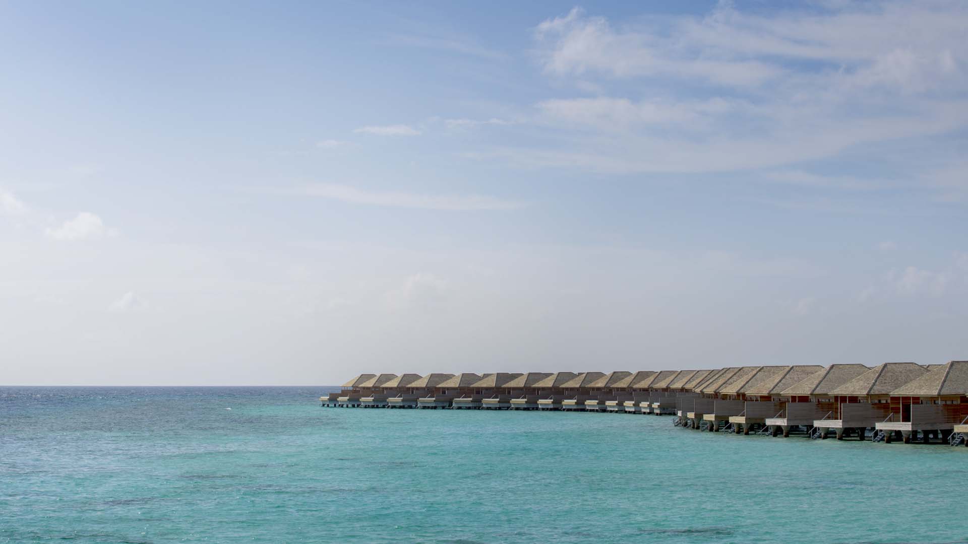 Hotel review Location' - Hurawalhi Island Resort - 0