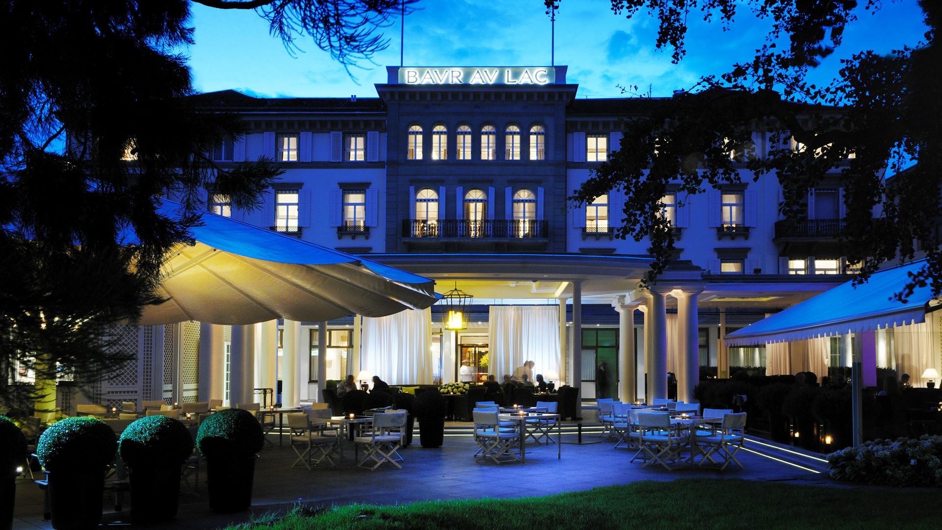 Hotel review Location' - Baur au Lac - 2