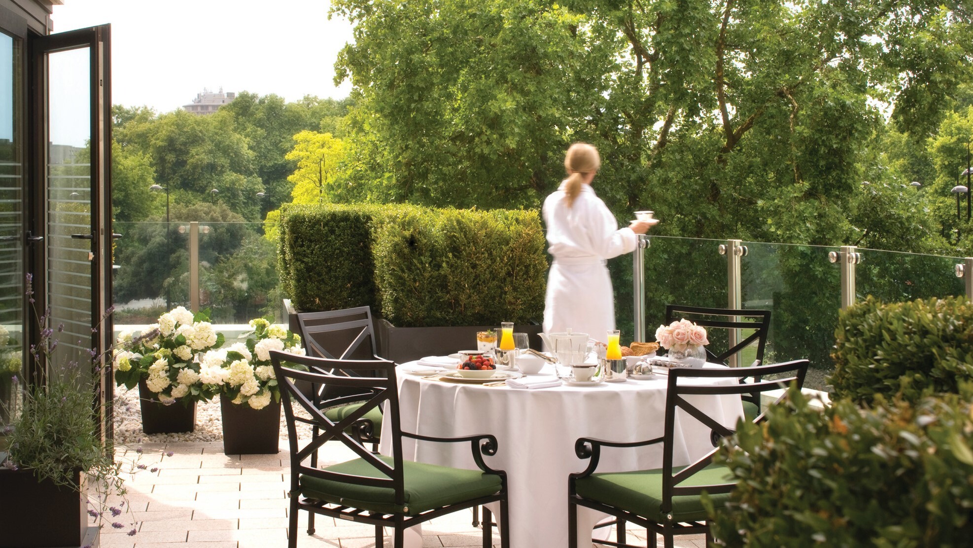 Hotel review Sustainability' - Four Seasons Hotel London at Park Lane - 0