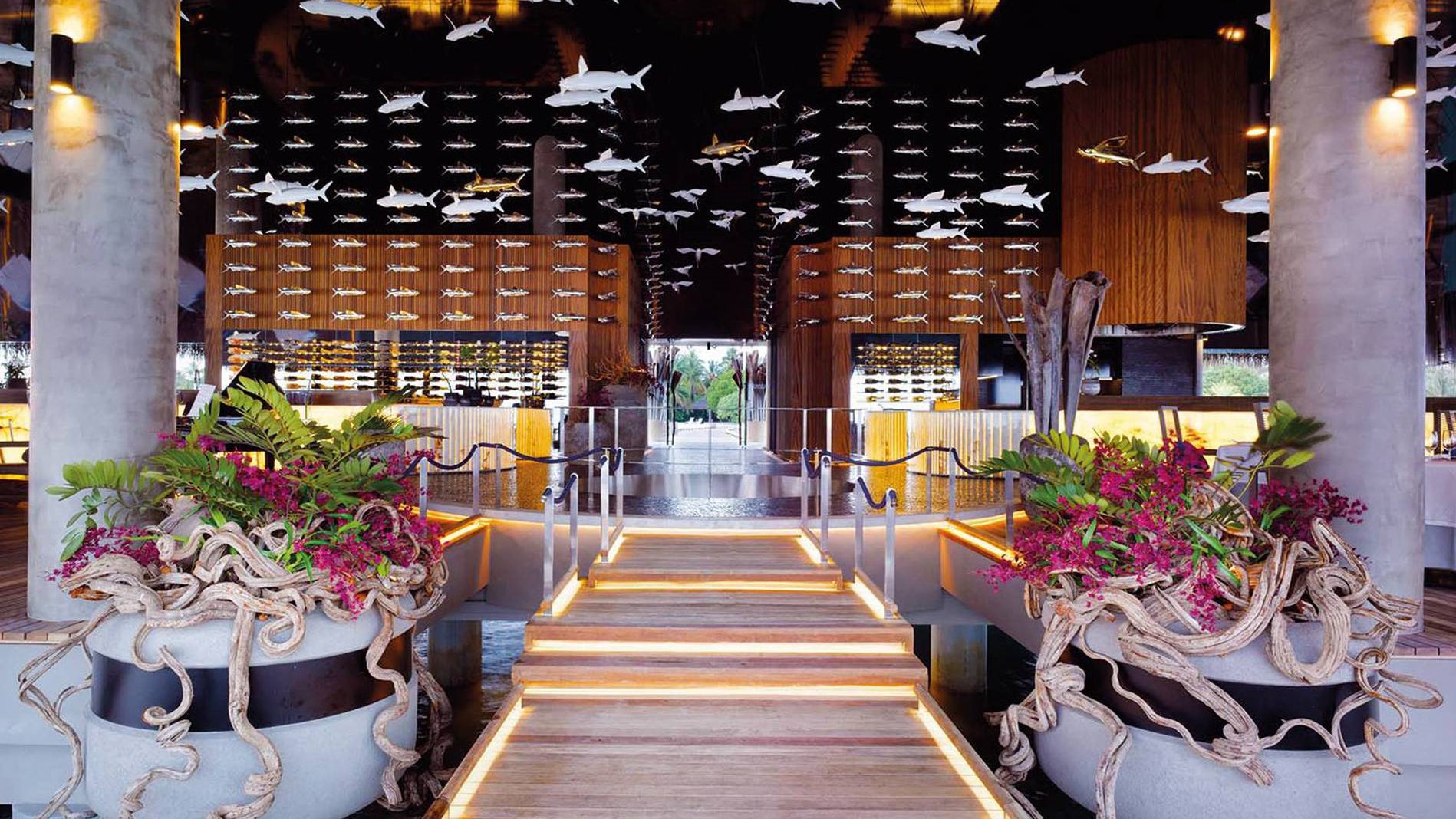 Hotel review Restaurants & Bars' - Velaa Private Island - 1