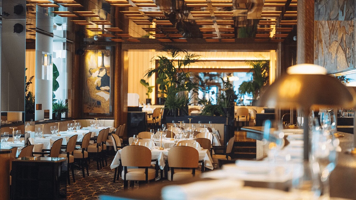 Hotel review Restaurants & Bars' - Hôtel Plaza Athénée Paris - 0