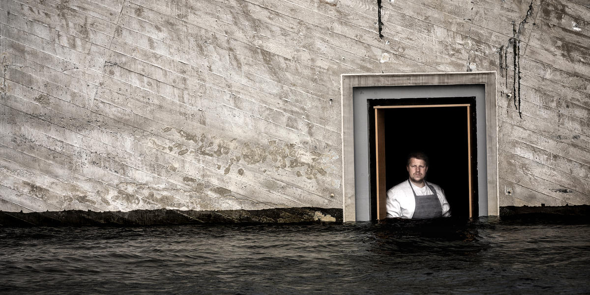 The World’s Finest Underwater Dining Experiences image