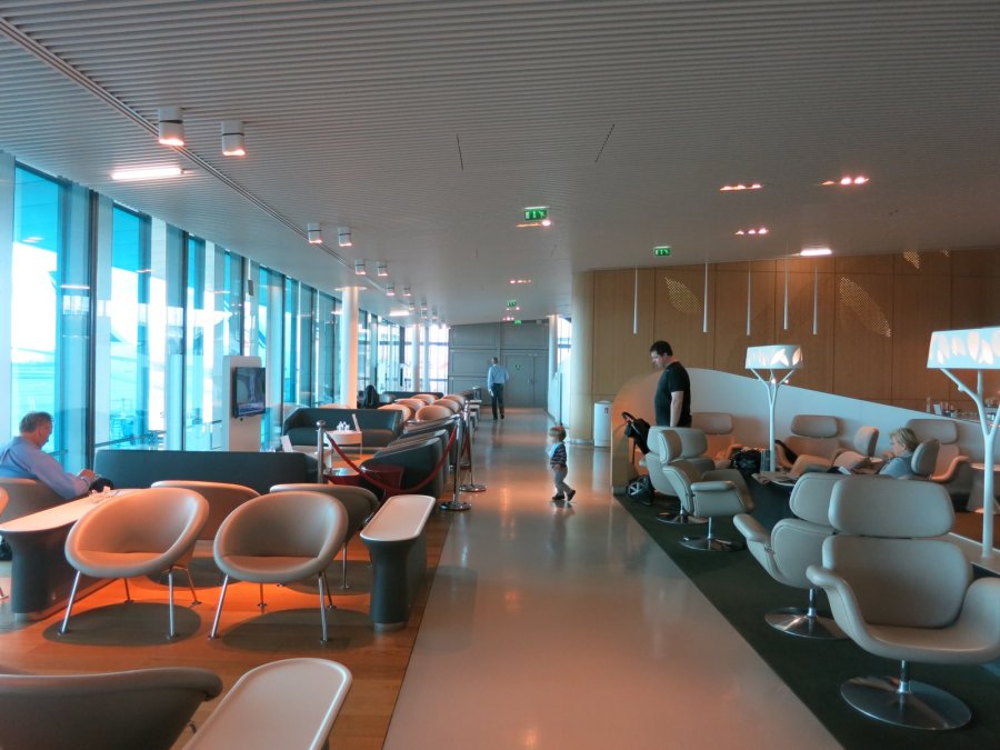 Air France Business lounge CDG 2E (L), lounge_02.JPG