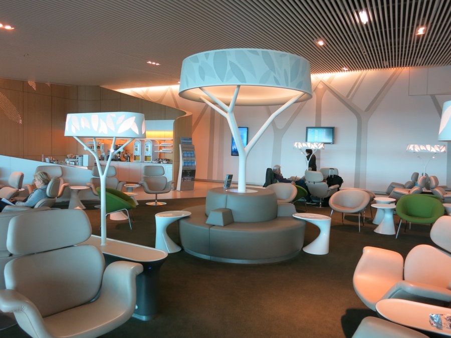 Air France Business lounge CDG 2E (L), lounge_03.JPG