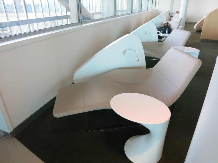 Air France Business lounge CDG 2E (L), rest area_02.JPG