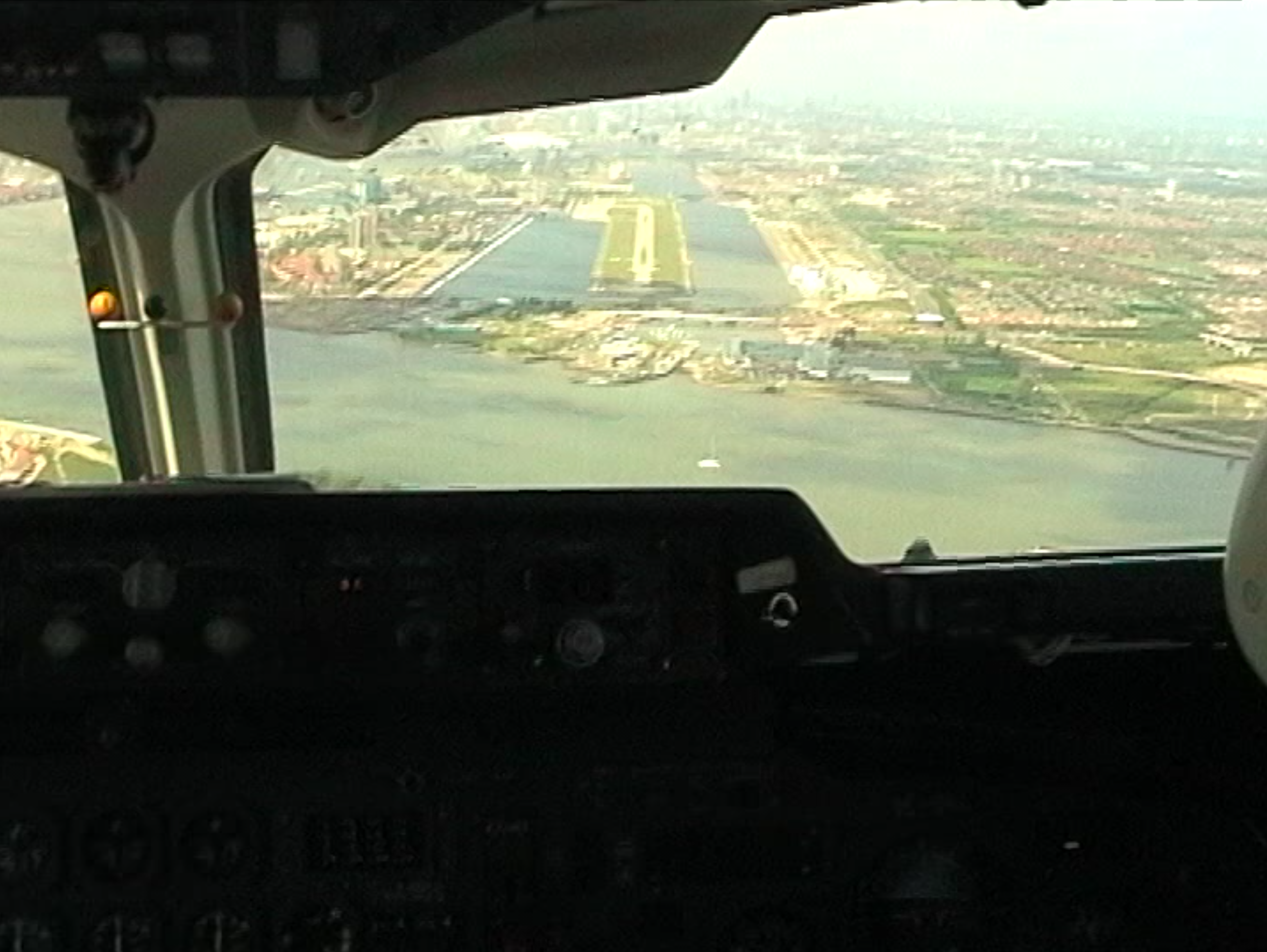 Approach LCY.png