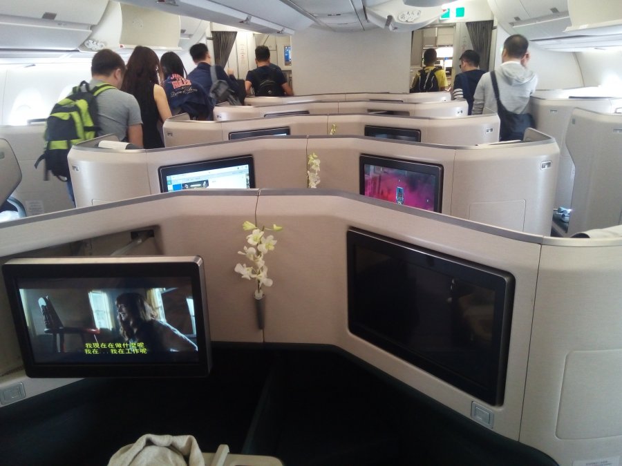 Cathay Pacific Business A350 HKG-BKK, 27.jpg