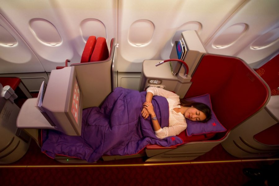 Hong Kong Airlines Business class Airbus A330.jpg