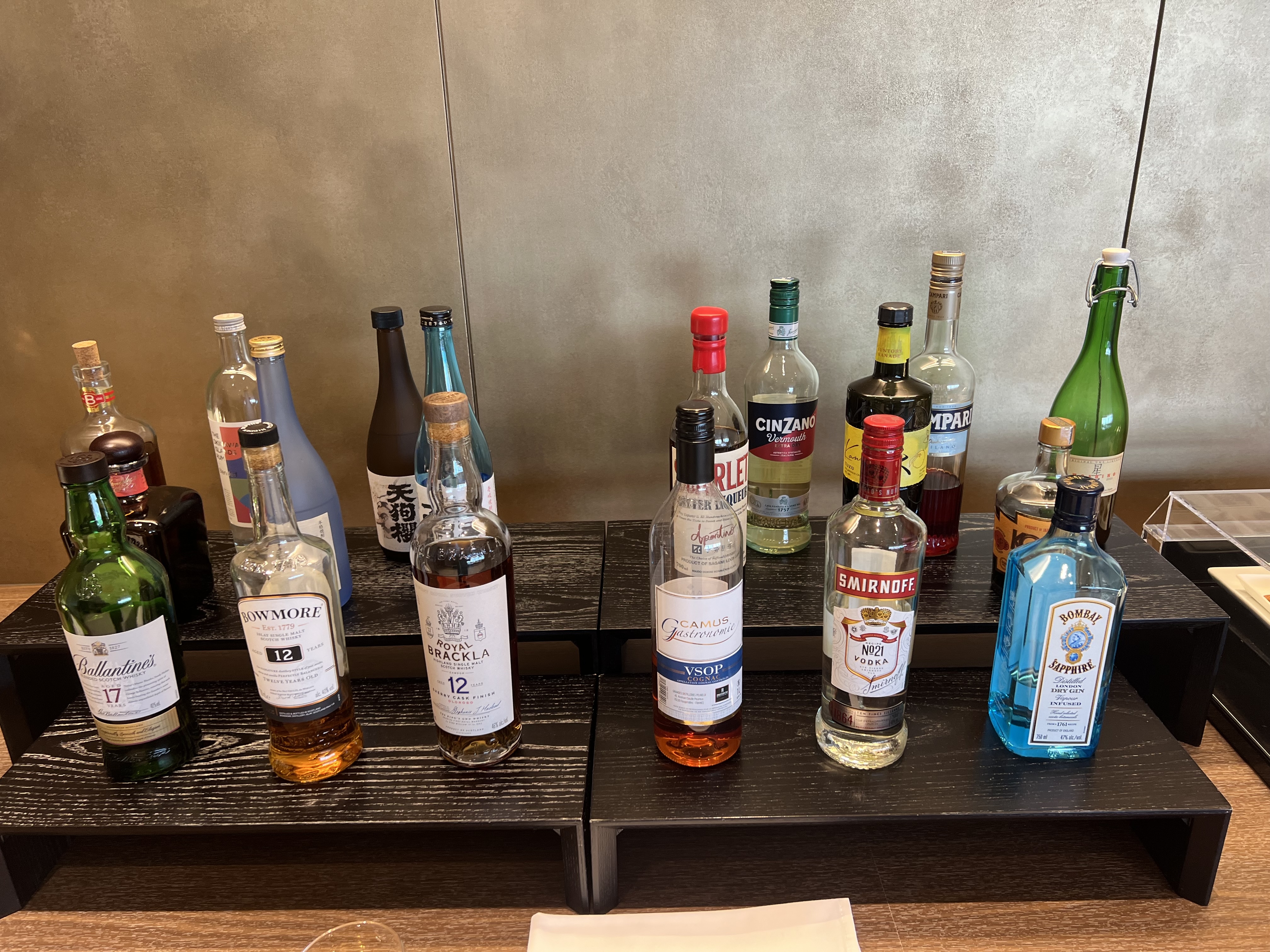 jalhndlounge3.jpg