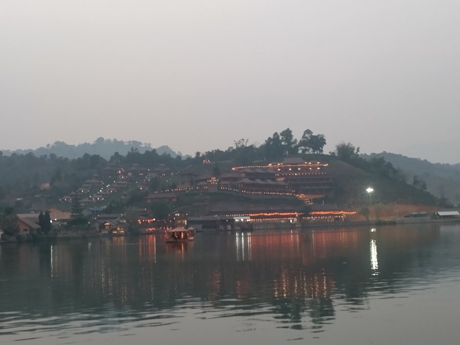 kina2.jpg