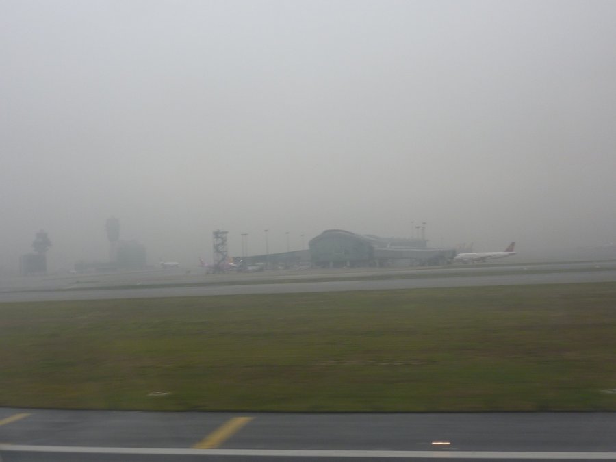 KLM Business class 747 AMS-HKG, 39.JPG