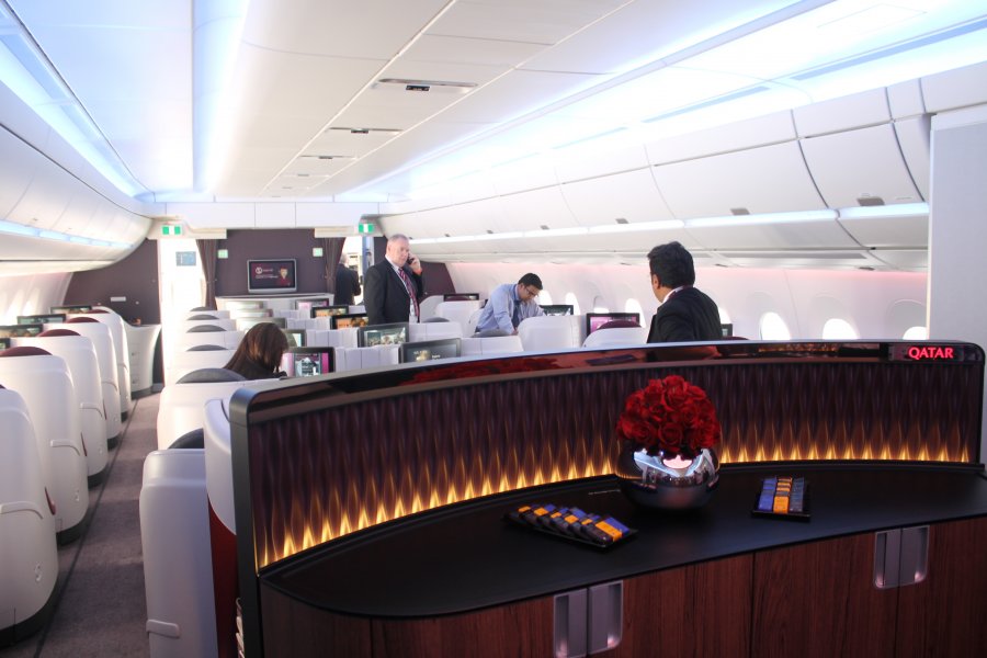 Qatar-Airways-Business-Class-Airbus-A350-01.jpg
