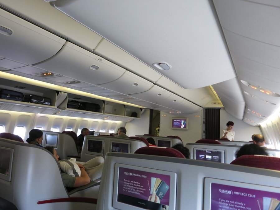 Qatar Airways Business class B777 BKK-HAN, 45.JPG