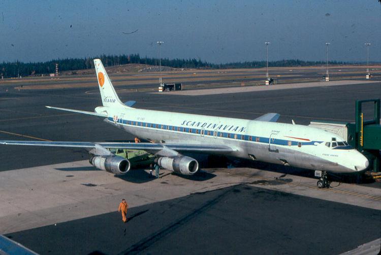 Scanair DC-8-55 SE-DBD_5.jpg