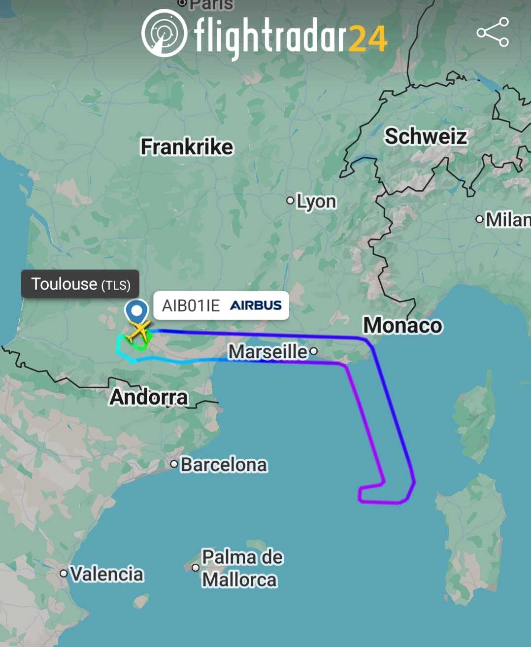Screenshot_20250411_074601_Flightradar24.jpg