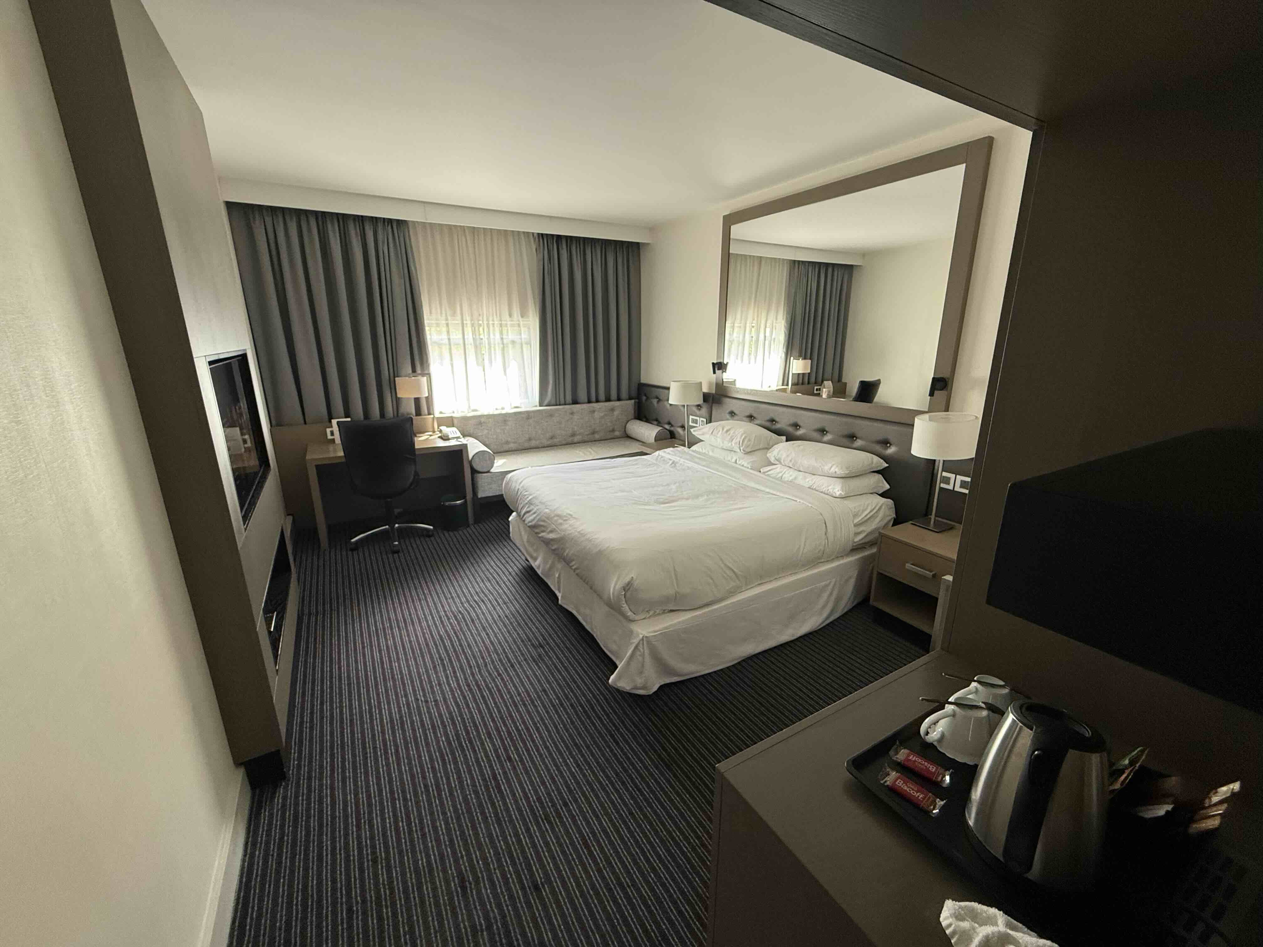 Shearaton room.jpg
