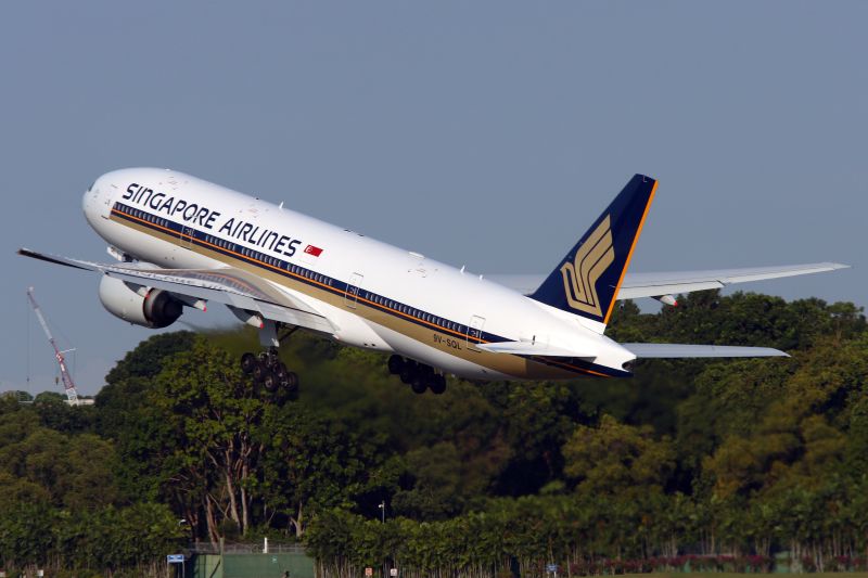 SQ acft-b772-2.jpg