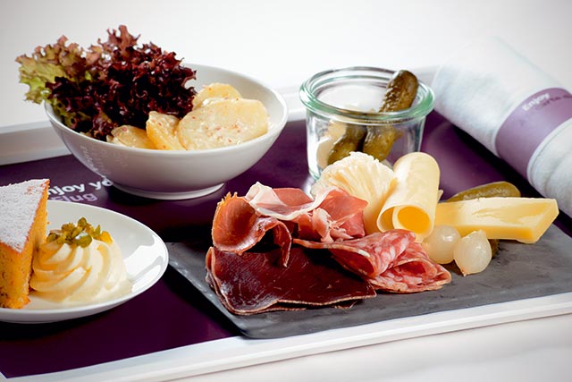 SWISS Choice 03.jpg