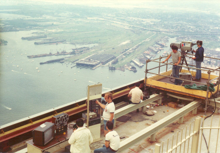 Toppen av World Trade Center 110 vån 3 juli.jpg