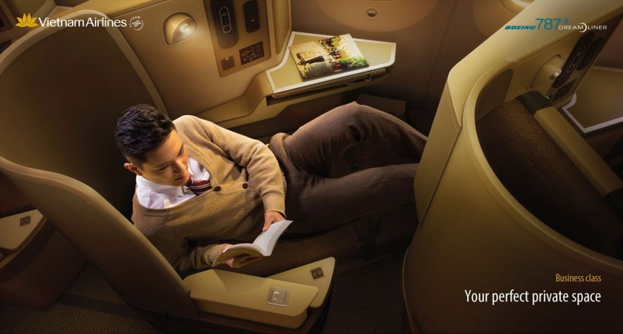 Vietnam Airlines Boeing 787 - Business class 03.jpg