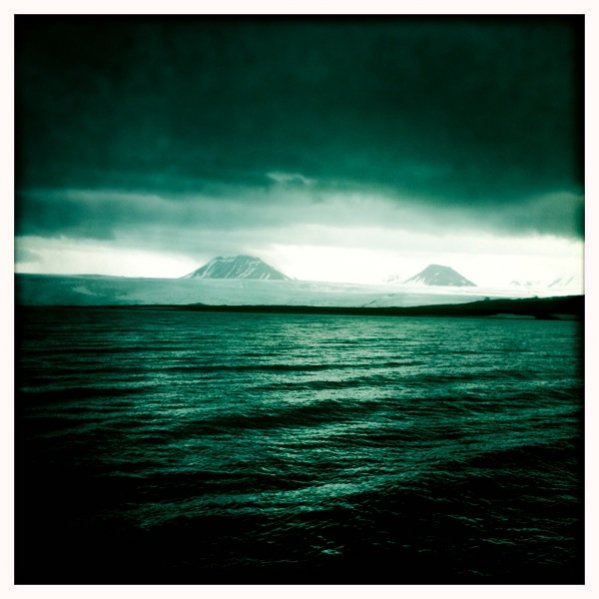 iphone 813.jpg iphone 813.jpg