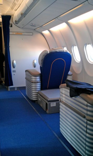 DUS-YYZ-HAV.jpg DUS-YYZ-HAV.jpg