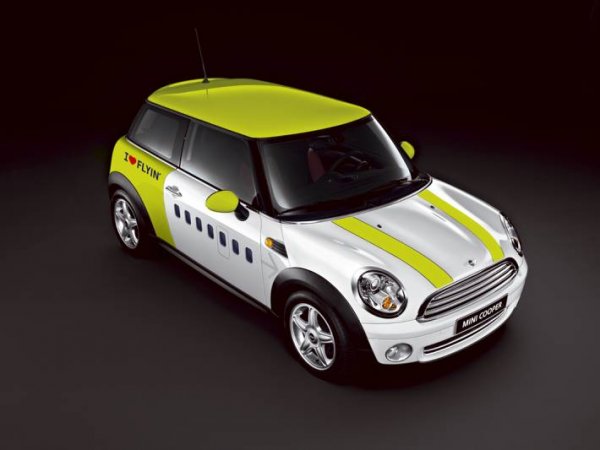 Air Baltic car.jpg Air Baltic car.jpg