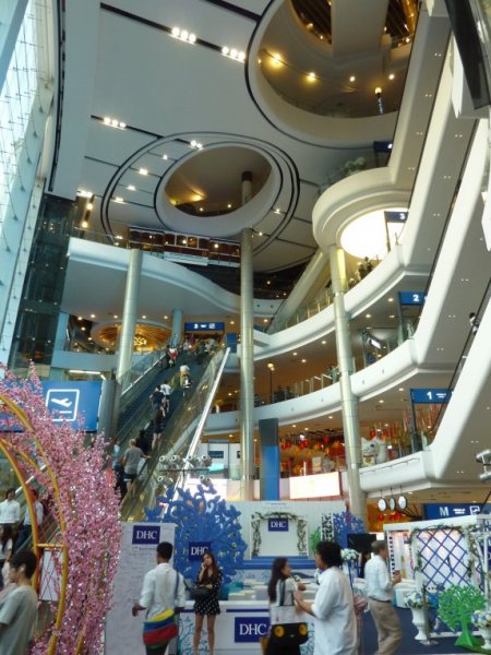 Bangkok, Terminal 21 Mall_05.jpg